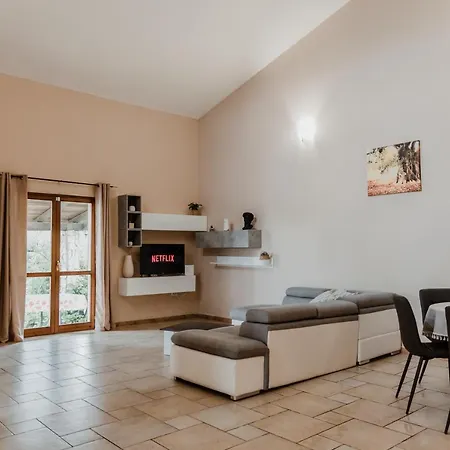 Trullo Della Murgia - *