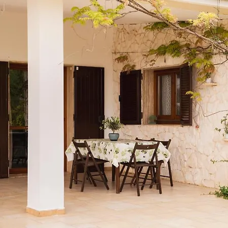 Trullo Della Murgia - *