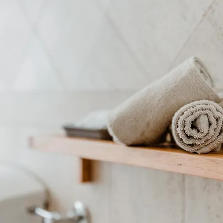 Trullo Della Murgia - * Castel Del Monte (Apulia)